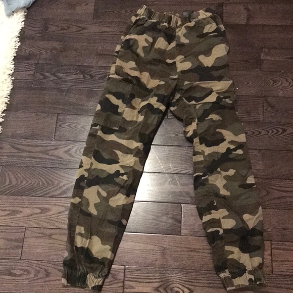 Jeans and pants - Picture 4 of 4